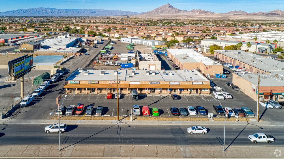 More Photos Of 600 W Sunset Rd, Henderson Auto Repair For Lease