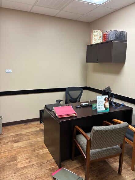 More Photos Of 2319 Rayford Rd, Spring Unknown For Lease