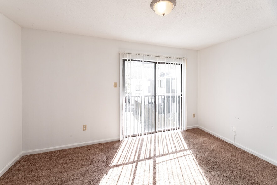 More Photos Of 2780 Raleigh-Lagrange Rd, Memphis Apartments For Sale