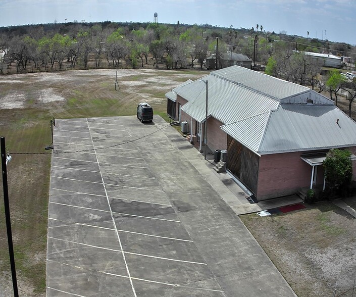 More Photos Of 1111 E D Ave, Kingsville Lodge Meeting Hall For Sale