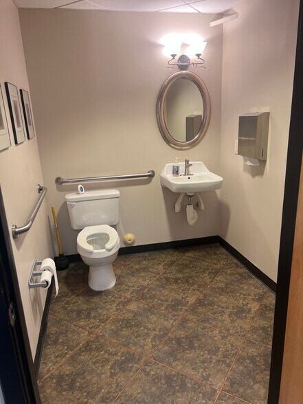 More Photos Of 2190 N Salem St, Apex Showroom For Sale