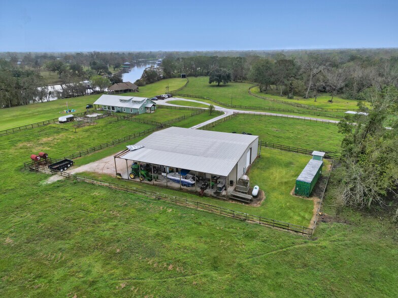 More Photos Of 3559 FM 521 Rd, Brazoria Specialty For Sale