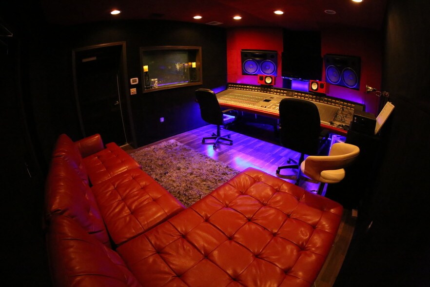 More Photos Of 4617 Van Nuys Blvd, Sherman Oaks Storefront For Sale