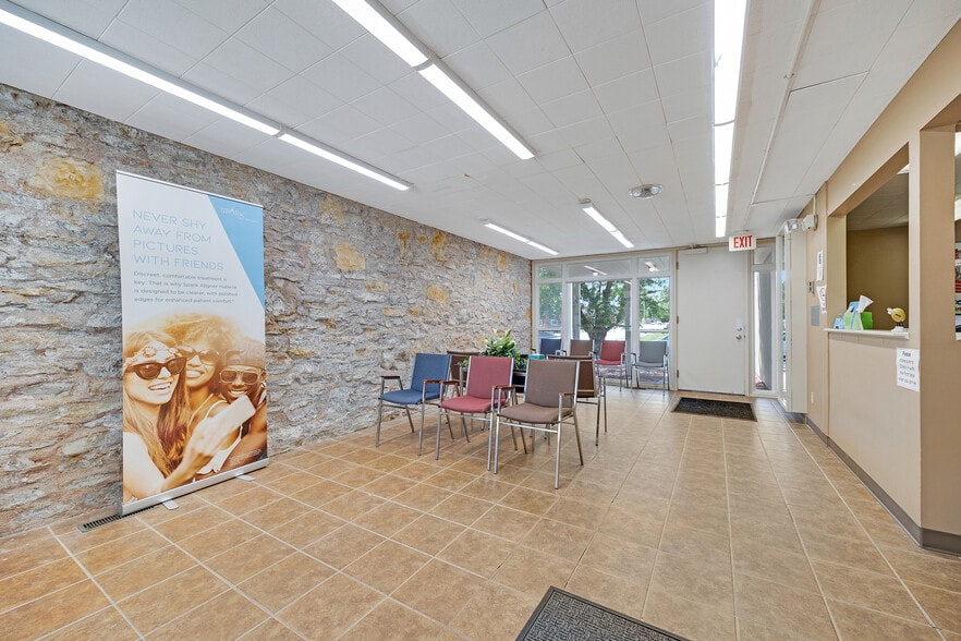 More Photos Of 405 Cedar St, Pleasant Hill Medical For Sale