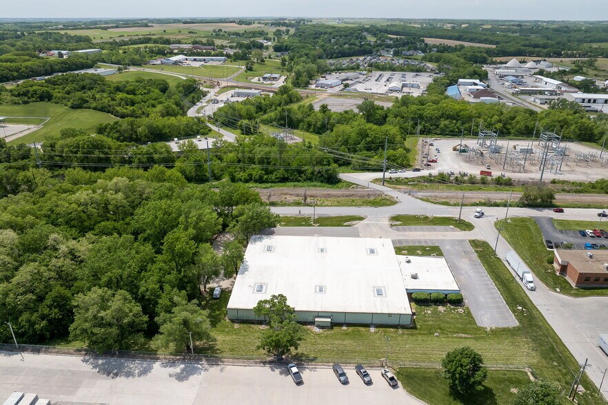 More Photos Of 4811 Easton Rd, Saint Joseph Industrial For Lease