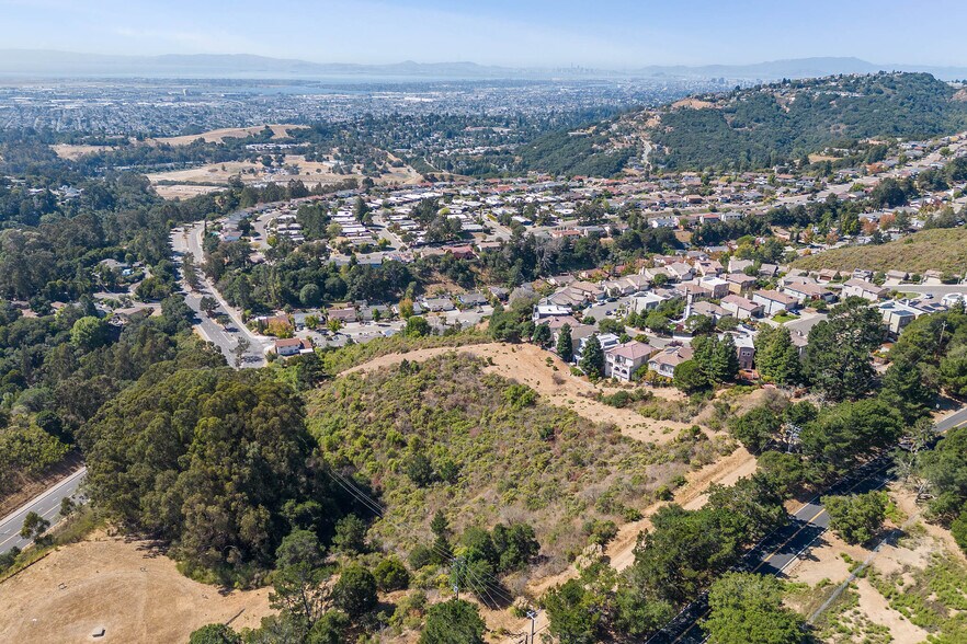 More Photos Of 14381 Skyline, Oakland Land For Sale