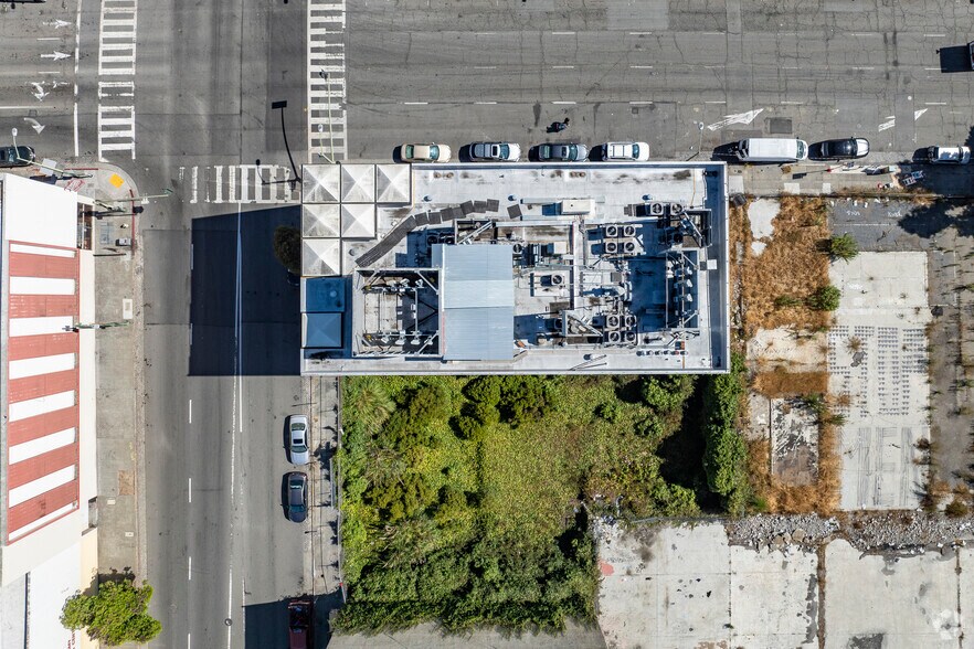 More Photos Of 638 Webster St, Oakland Office For Sale