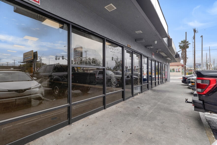 More Photos Of 6100 Reseda Blvd, Tarzana Unknown For Lease
