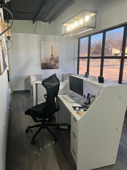 More Photos Of 1425 S University Ave, Little Rock Office For Sale