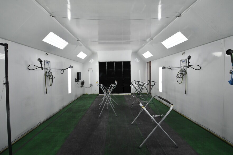 More Photos Of 4930 E 2550 N, Eden Auto Dealership For Lease