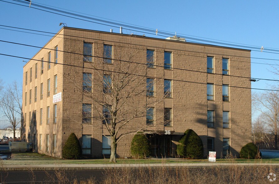 More Photos Of 36 Commerce Way, Woburn Office For Lease