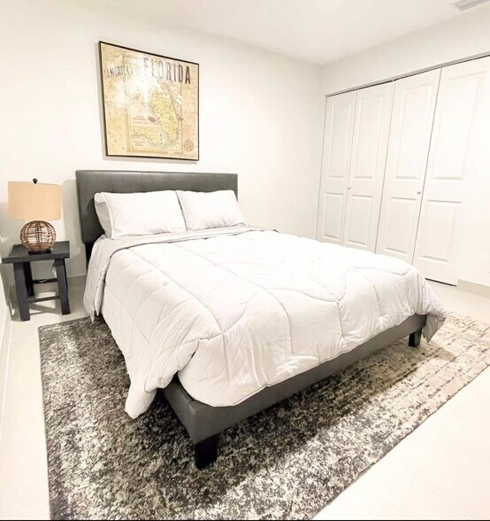 More Photos Of 2638 Lake Dr, Riviera Beach Apartments For Sale