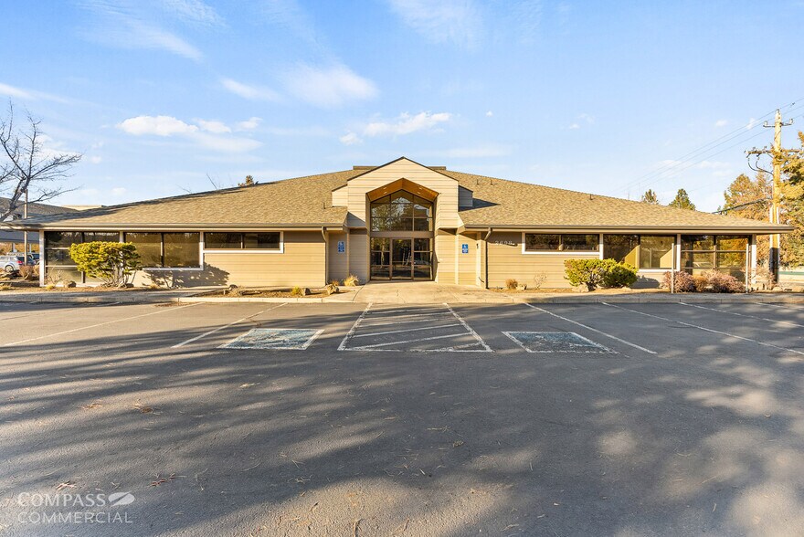 Primary Photo Of 2698 NE Courtney Dr, Bend Medical For Sale