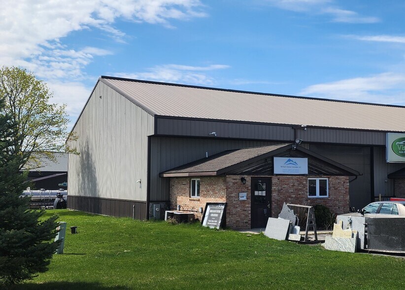 Primary Photo Of N1009 County Road L, Watertown Warehouse For Lease