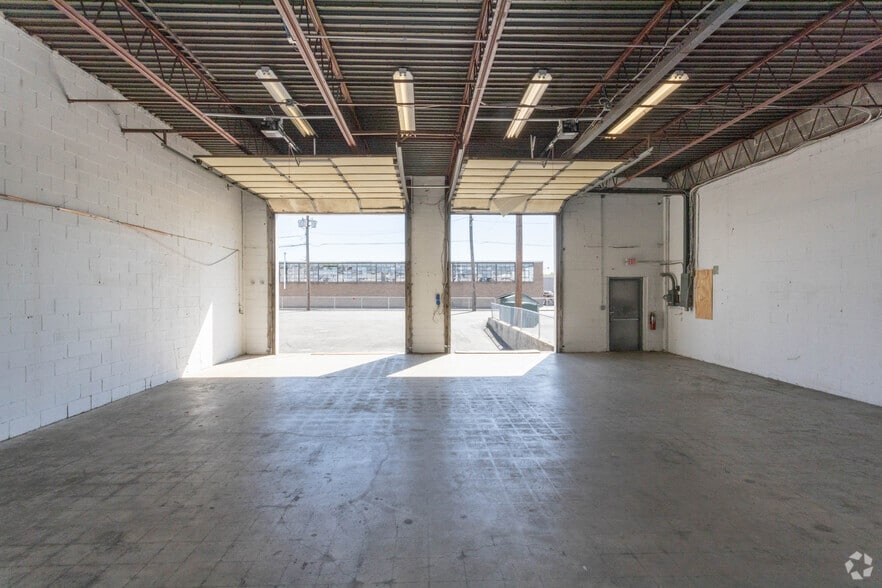 More Photos Of 141 Central Ave, Farmingdale Light Manufacturing For Lease