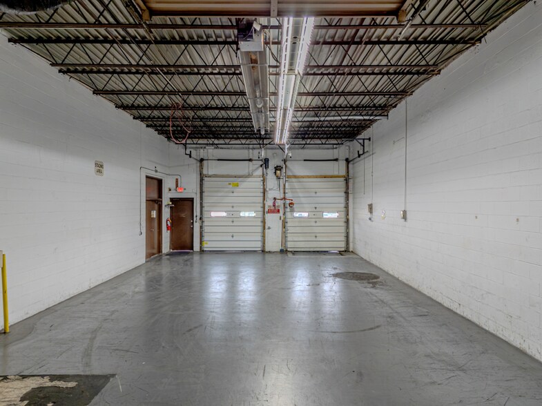 More Photos Of 9721 York Alpha Dr, North Royalton Manufacturing For Sale