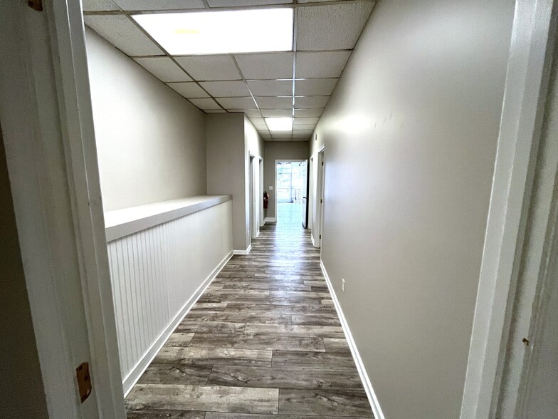 More Photos Of 33 King St, Shippensburg Storefront Retail Residential For Lease