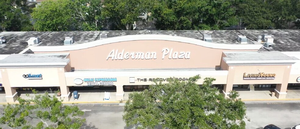 More Photos Of 35104 US Highway 19 N, Palm Harbor Unknown For Lease