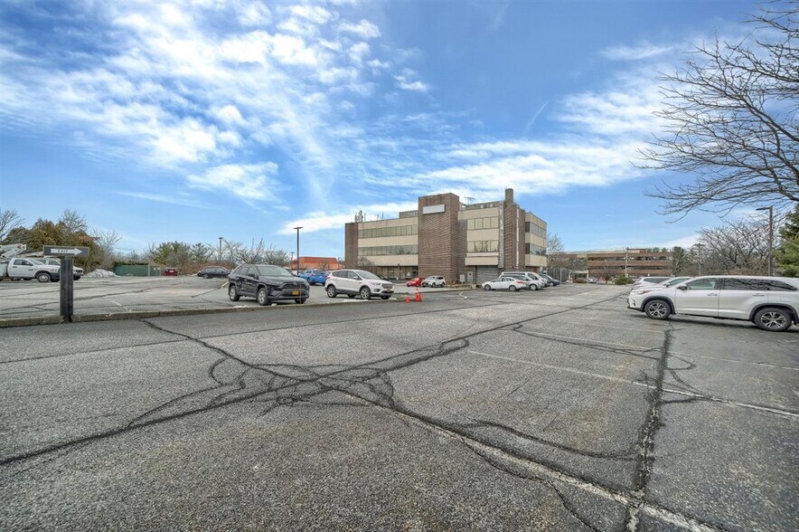 More Photos Of 15 Matthews St, Goshen Office For Sale