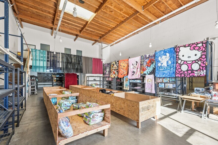 More Photos Of 2346 Via Segundo, San Ysidro Industrial For Sale