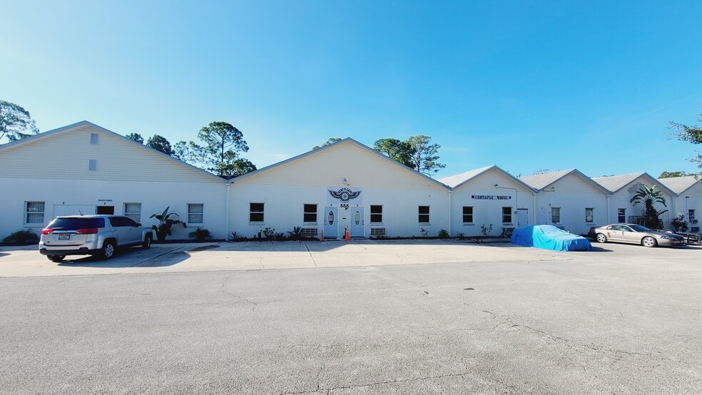 More Photos Of 555 8th St, Daytona Beach Distribution For Sale