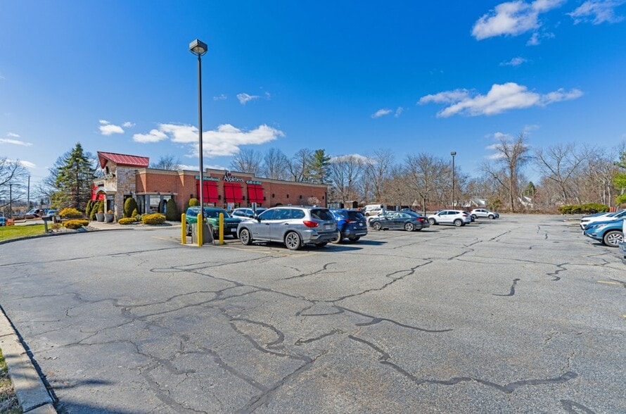 More Photos Of 680 Southbridge St, Auburn Restaurant For Sale