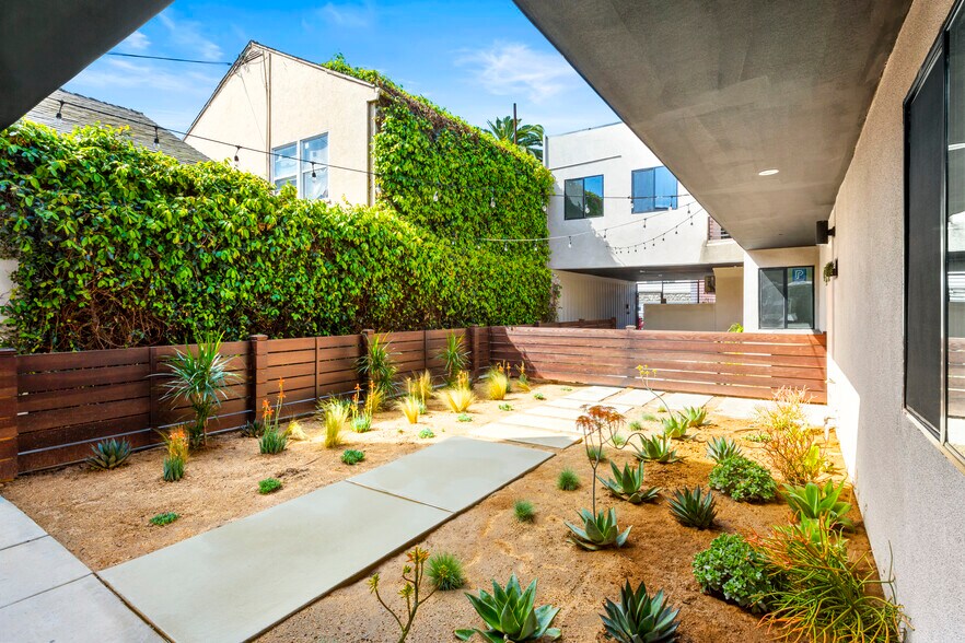 More Photos Of 944 Pacific Ave, Long Beach Apartments For Sale