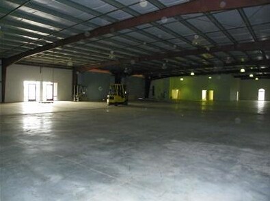 More Photos Of 2436 Commerce Trl, Imperial Warehouse For Lease