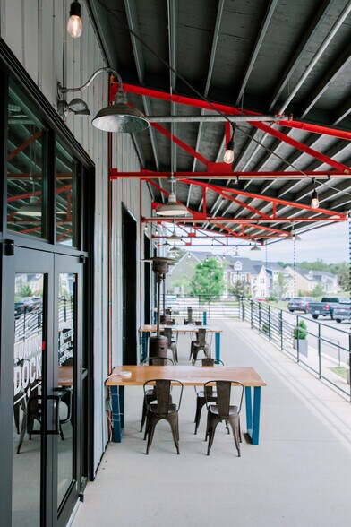 More Photos Of 525 S White St, Wake Forest Office For Sale