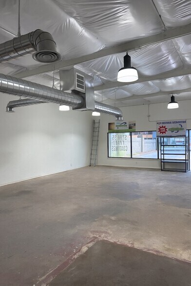 More Photos Of 10812 N Cave Creek Rd, Phoenix Storefront For Lease