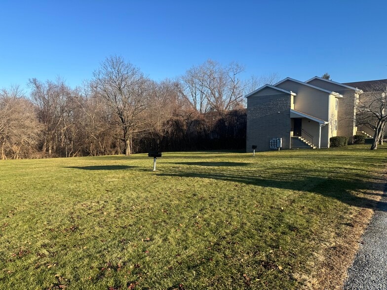 More Photos Of Capital Woods, Albany Apartments For Sale