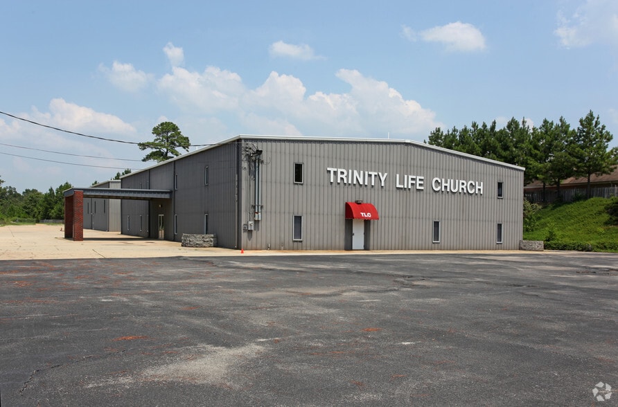 More Photos Of 816 Labarge Dr, Bessemer Religious Facility For Sale