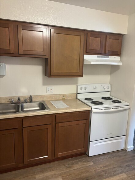 More Photos Of 1521 Brooke Park Dr, Toledo Apartments For Sale