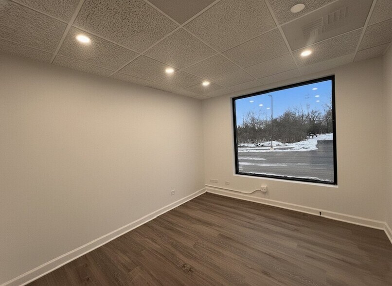 More Photos Of 620 S IL Route 31, Mchenry Office For Lease