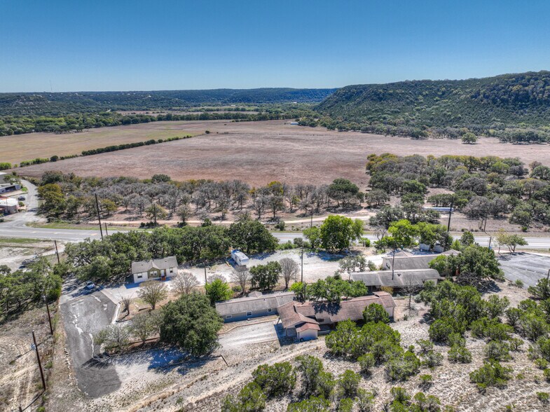 More Photos Of 200 Peggs Pl, Canyon Lake Specialty For Sale