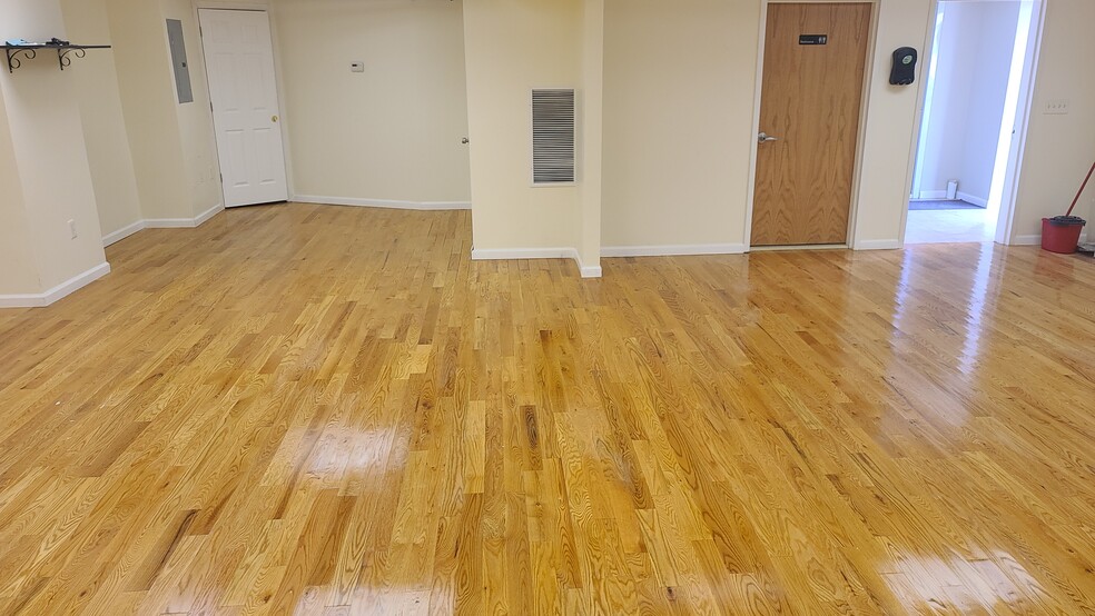 More Photos Of 50 Pine St, New Rochelle Manufacturing For Lease