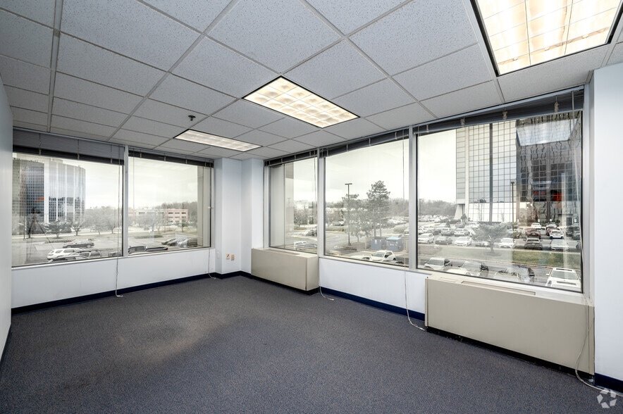 More Photos Of 7500 Greenway Center Dr, Greenbelt Unknown For Lease