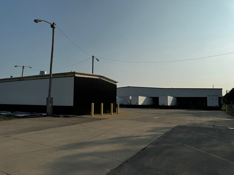 More Photos Of 1200 N Logan St, Lincoln Unknown For Lease