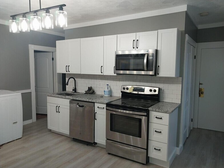 More Photos Of 48 Chester St, Woonsocket Apartments For Sale