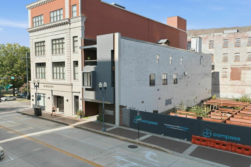 Primary Photo Of 304 S Gay St, Knoxville Office Residential For Sale