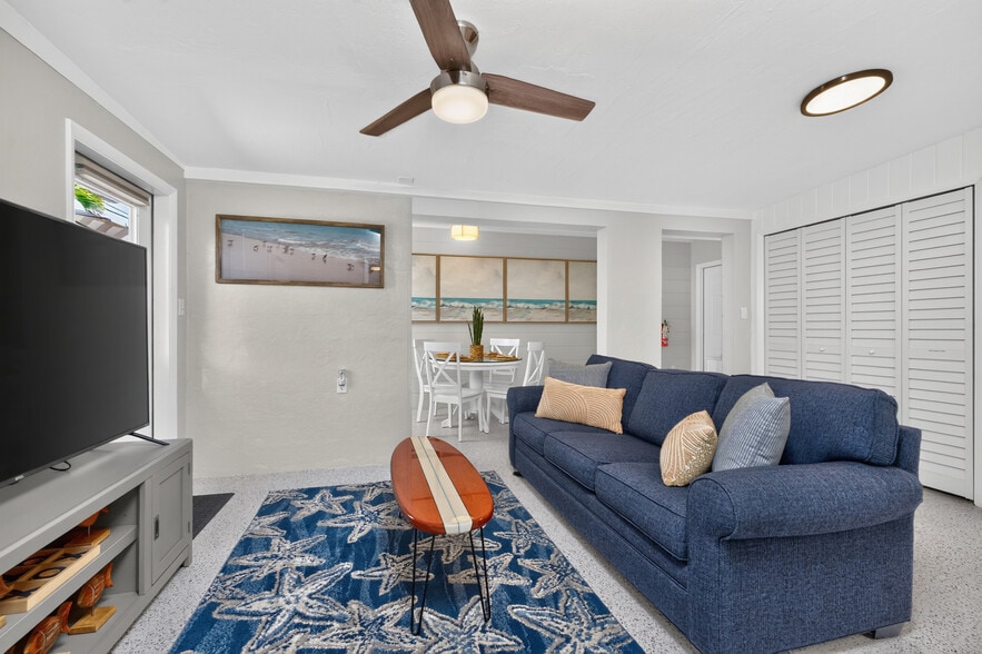 More Photos Of 1130 Gulf Blvd, Englewood Apartments For Sale