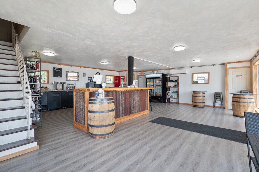 More Photos Of 2006 Mount Pleasant Rd, Greensburg Freestanding For Sale