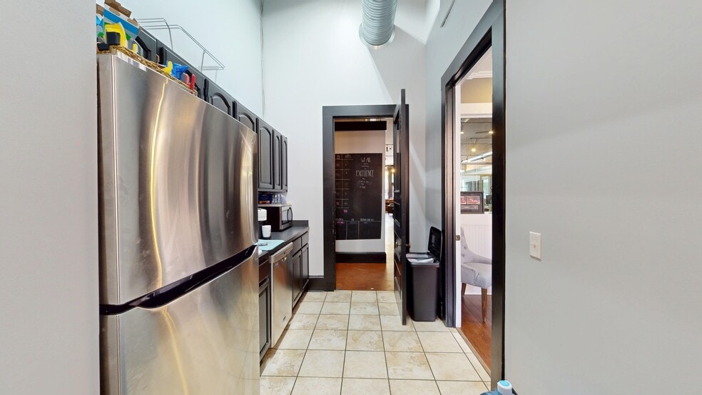 More Photos Of 110 N Broad St, Monroe Storefront Retail Office For Sale