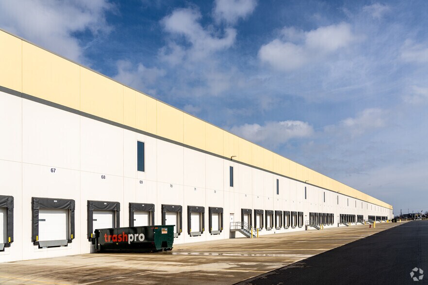 More Photos Of 120 Piccard Rd, New Castle Distribution For Lease