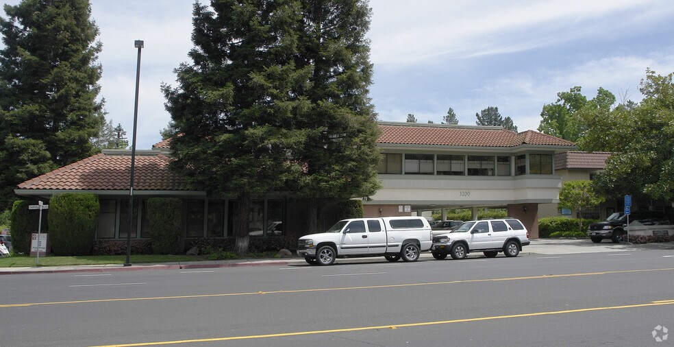 More Photos Of 3200 Danville Blvd, Alamo Office Residential For Lease