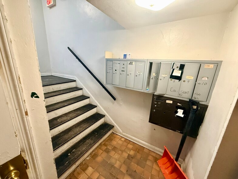 More Photos Of 2334 Kemper Ln, Cincinnati Apartments For Sale