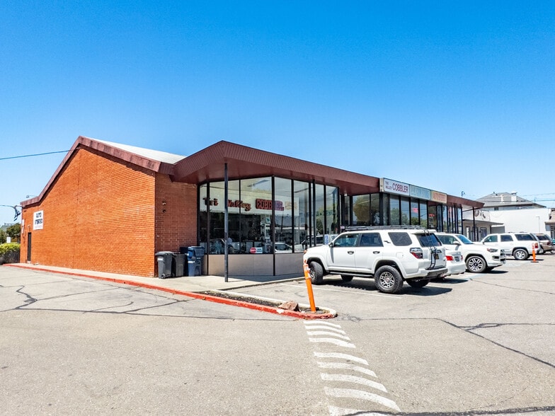 More Photos Of 2558 Old 1st St, Livermore Freestanding For Lease
