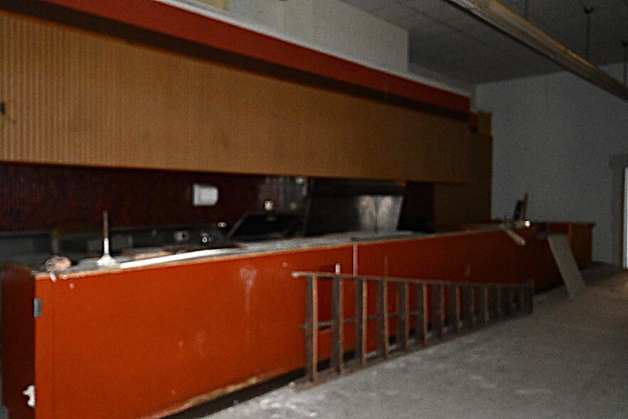 More Photos Of 544-546 S 4th St, Louisville Storefront For Sale