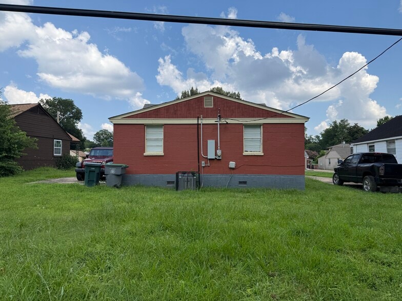 More Photos Of , Memphis Multifamily For Sale