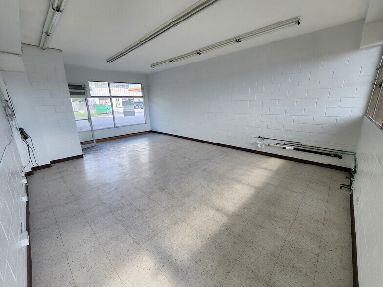More Photos Of 1989-1997 Pauoa Rd, Honolulu Storefront Retail Residential For Lease